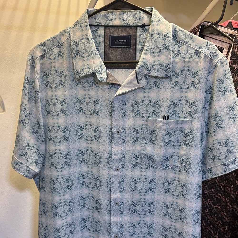 7 Diamonds Men’s button down